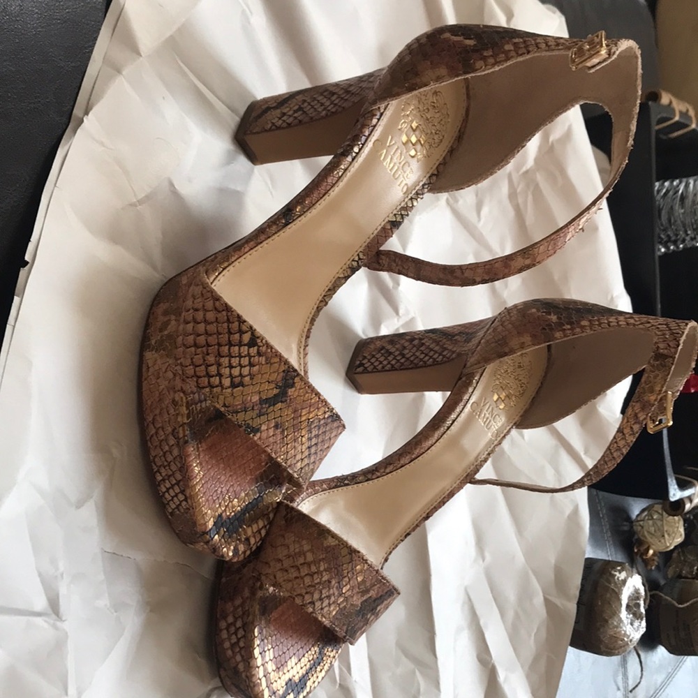 Platform sandals